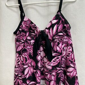 Maxine of Hollywood Pink and Black Floral Tankini with Bow EUC
